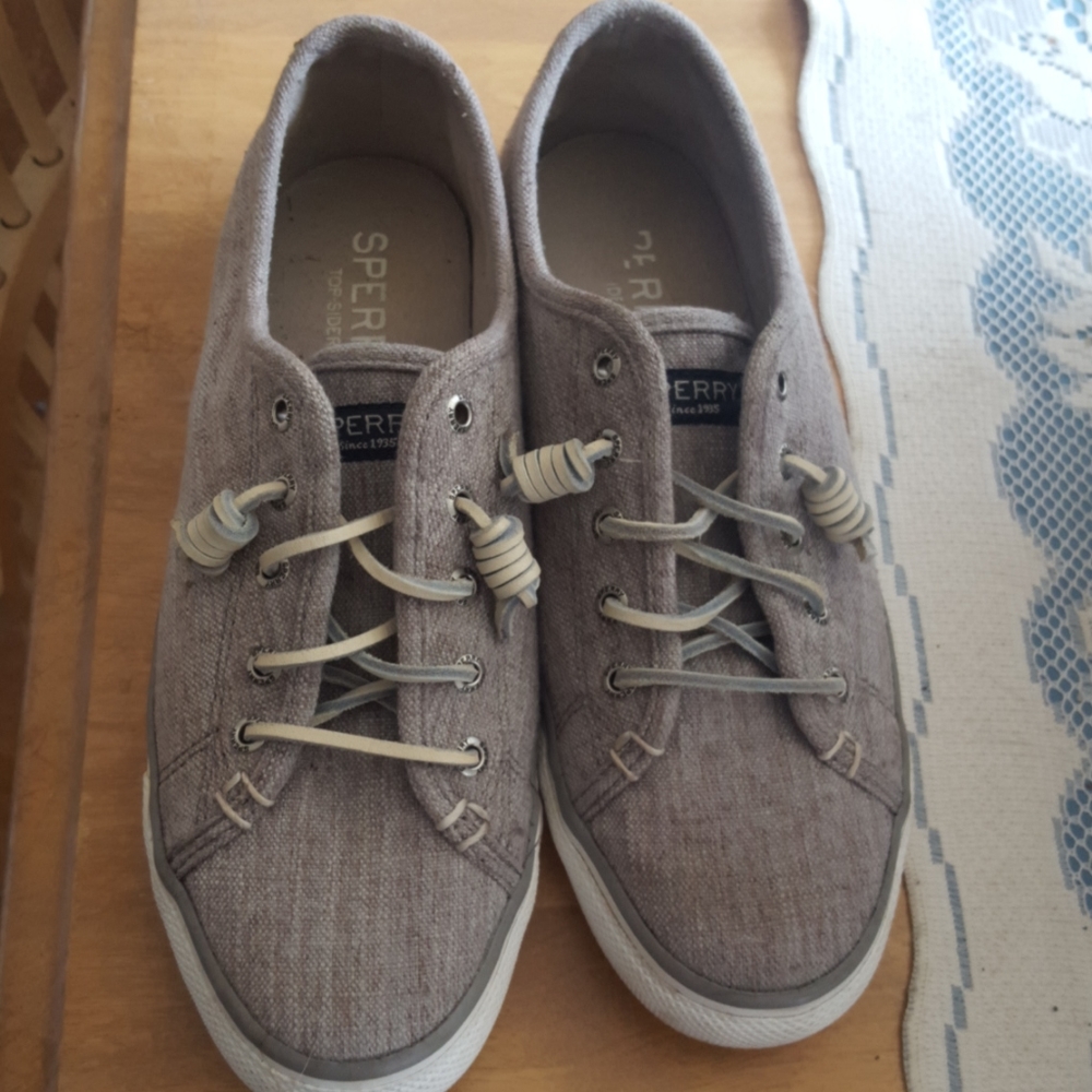 Sperry SNEAKERS SIZE 8
